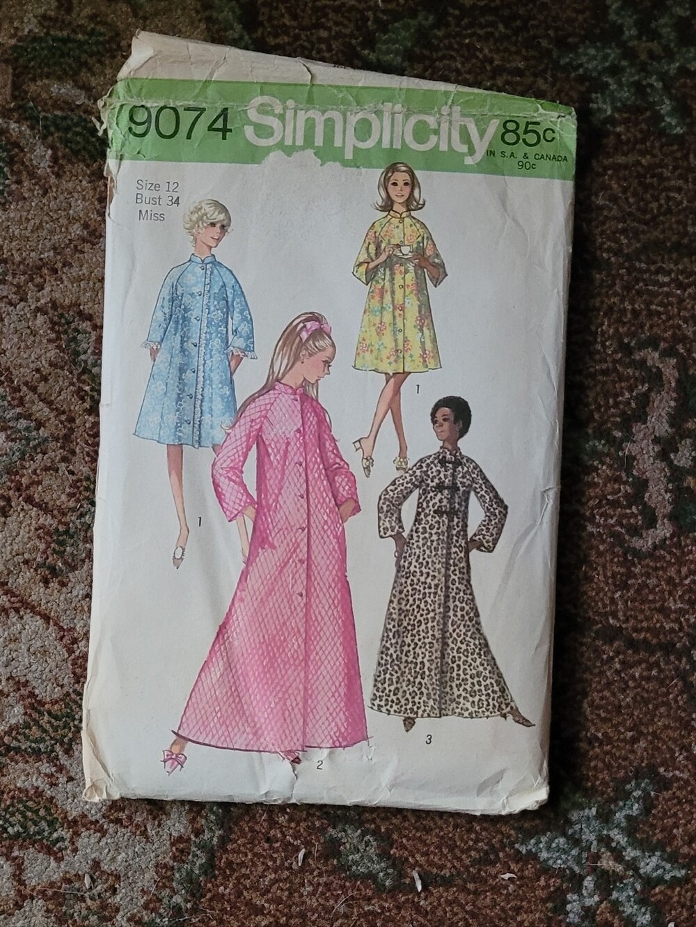 Simplicity Women's Robe Pattern